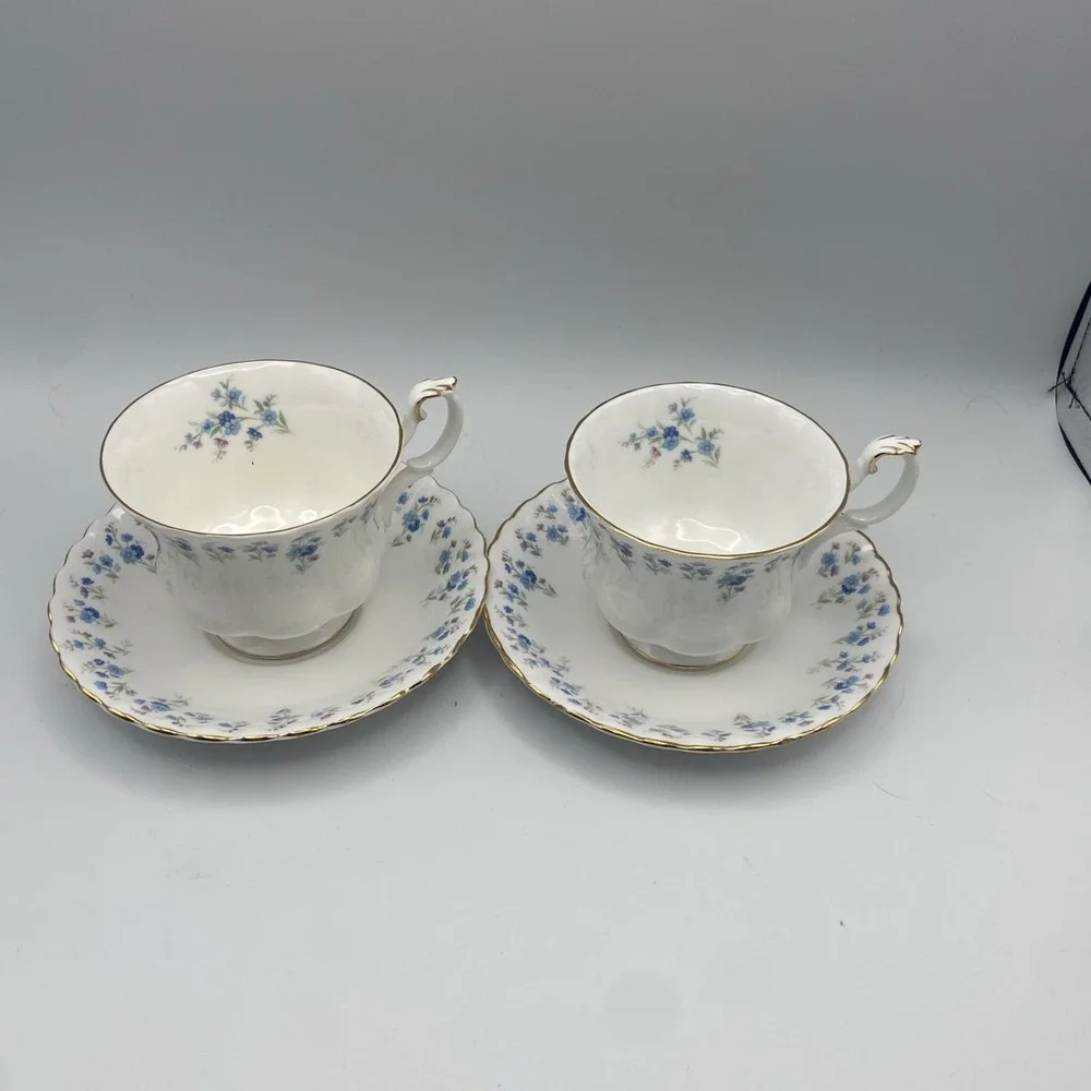Royal Albert Memory Lane 2 Cup Saucer Set Teacup Blue Flower Cottagecore Vintage
